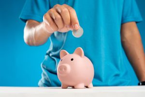 Read more about the article Saia do vermelho: 10 dicas valiosas para economizar seu dinheiro