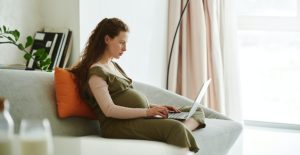Read more about the article Auxílio maternidade: passo a passo para MEI solicitar