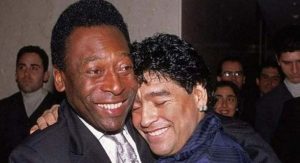 Read more about the article Perfil oficial de Maradona se despede de Pelé: ‘Descanse em paz, Rei’