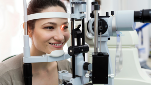 Read more about the article Saiba quando marcar uma consulta com um oftalmologista