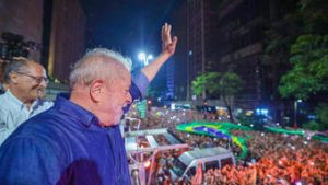 Read more about the article Com segundo maior número de ministérios da história, Lula toma posse neste domingo