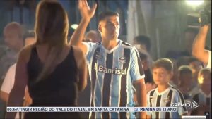 Read more about the article Atacante Luis Suarez é oficialmente apresentado pelo Grêmio em Porto Alegre (RS)