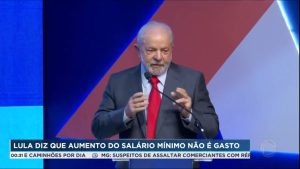 Read more about the article Lula diz que aumento real do salário mínimo não é gasto