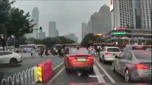 Read more about the article Na China, motorista avança contra multidão e deixa pelo menos cinco mortos