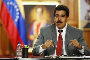 Read more about the article Nicolás Maduro incita levante contra os Estados Unidos