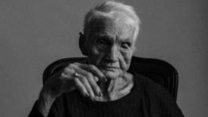 Read more about the article Idosa morre cinco dias após ganhar da neta ensaio fotográfico para celebrar 100 anos