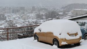 Read more about the article Nevascas e frio excepcional atingem o Japão; veja as fotos
