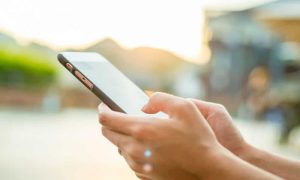 Read more about the article Dicas simples para fazer o seu celular parar de travar sem ir para manutenção