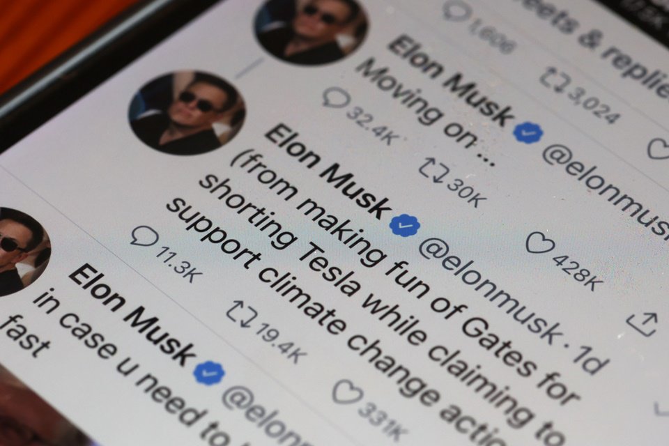 You are currently viewing Elon Musk teria ordenado banimento de perfis do Twitter sem motivo