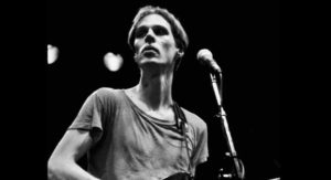 Read more about the article Tom Verlaine, fundador do Television, morre aos 73 anos