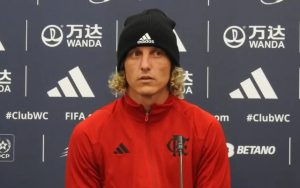 Read more about the article “Estamos cada vez mais dentro dessa ideia”, revela David Luiz sobre plano de jogo de Vítor Pereira