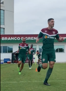 Read more about the article Vídeo – Fluminense faz último dia de preparação para o clássico contra o Vasco