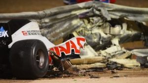 Read more about the article Fórmula 1 exibirá pela primeira vez carro incendiado de Romain Grosjean em 2020; veja imagens