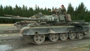 Read more about the article Rússia recupera tanques da década de 1940 para compensar perdas de blindados na Ucrânia
