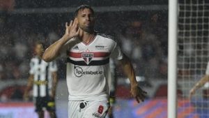 Read more about the article Com contrato renovado, Calleri é essencial no elenco do São Paulo