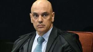 Read more about the article Moraes pede vista em julgamento que pode mudar a composição da Câmara