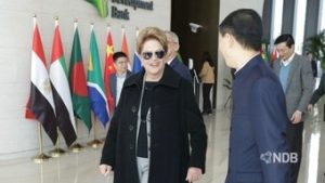 Read more about the article Dilma Rousseff toma posse como presidente do Banco dos Brics em Xangai, na China