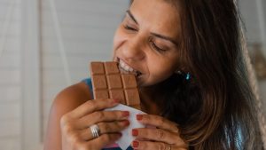 Read more about the article O lado bom e o lado ruim do chocolate: informações essenciais para saber mais