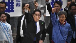 Read more about the article Premiê japonês retoma campanha após explosão em ato eleitoral