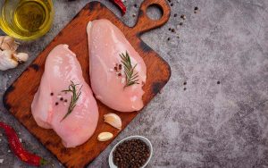 Read more about the article Carne de frango teve mais de 500 mil toneladas exportadas ao mês