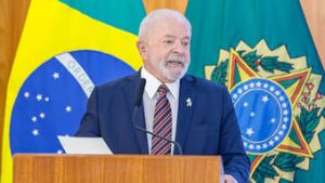 Read more about the article Lula assina projeto de lei para garantir pagamento do piso nacional da enfermagem