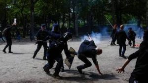 Read more about the article Países denunciam violência na França para ONU