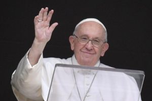 Read more about the article Com febre, papa Francisco cancela agenda