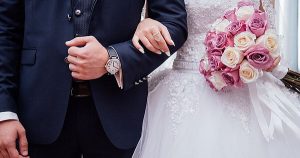 Read more about the article Homem convida ex para ser madrinha de seu casamento escondido da noiva
