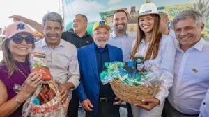 Read more about the article Lula participa de feira agro e anuncia crédito de R$ 7,6 bilhões para o setor