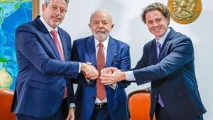 Read more about the article Pressão da Câmara faz Lula cogitar trocas no comando de ministérios