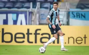 Read more about the article Jornalista analisa números e estatísticas de Diogo Barbosa, próximo de reforçar o Fluminense