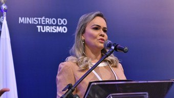 You are currently viewing Lula mantém Daniela Carneiro como ministra apesar de pressão por troca