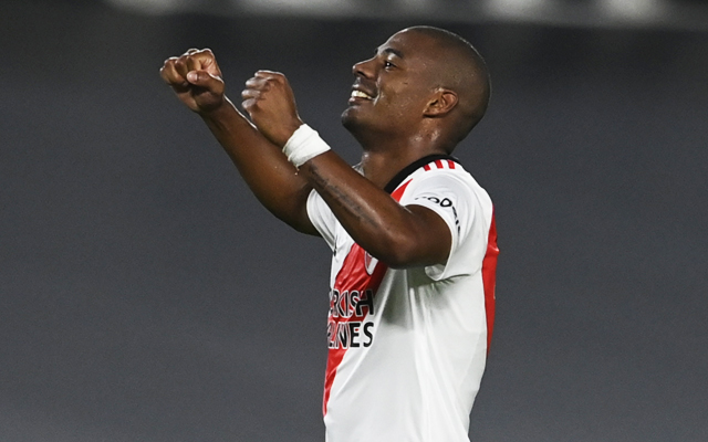 You are currently viewing Notícias do Flamengo hoje: insistência por De La Cruz, ingressos para Fla x Aucas e Marinho treina com elenco