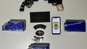 Read more about the article Dois suspeitos de transportar drogas morrem após troca de tiros com policiais em Feira Nova