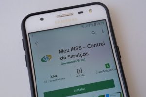 Read more about the article INSS pode ser penhorado para pagar conta?