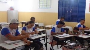 Read more about the article Fechamento de turmas em São Paulo dificulta retorno de jovens e adultos à educação
