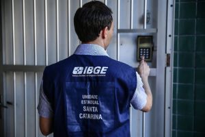 Read more about the article IBGE abre 148 vagas para Agente Censitário de Pesquisa; veja como se inscrever
