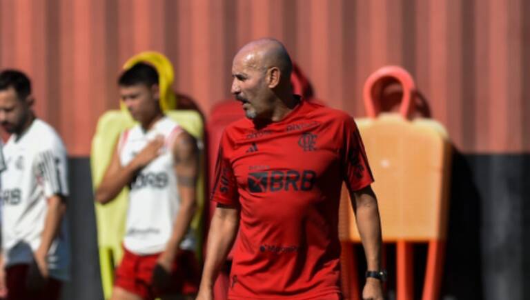 You are currently viewing Preparador físico Pablo Fernández irá deixar o Flamengo
