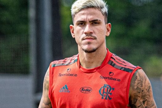 You are currently viewing Flamengo pode ampliar multa a Pedro por ausência em treino, diz jornalista