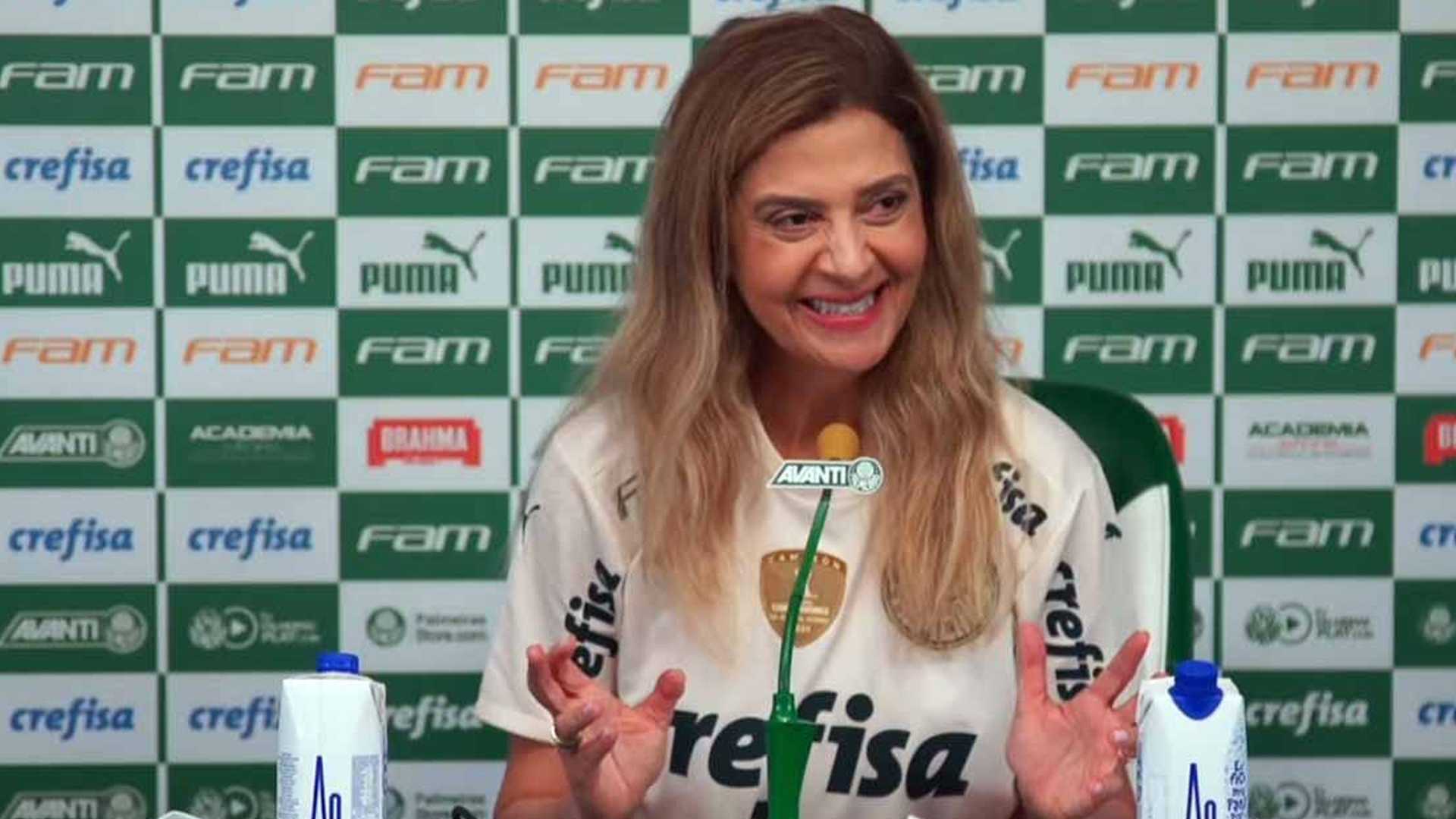 You are currently viewing Palmeiras define estratégia e prepara avião pra buscar novos craques