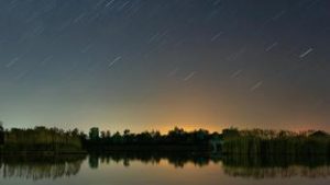 Read more about the article Chuva com mais de 100 meteoros por hora poderá ser vista neste fim de semana; saiba como