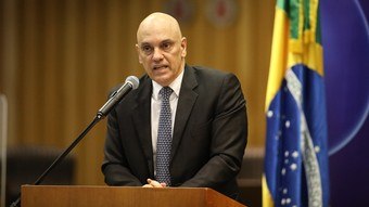 You are currently viewing Em decisão, Moraes diz que investigação evidencia que todos os PMs denunciados se omitiram 