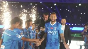 Read more about the article Neymar é apresentado oficialmente à torcida do Al-Hilal