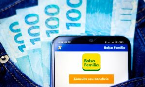 Read more about the article CEF paga Bolsa Família a beneficiários com NIS de final 5