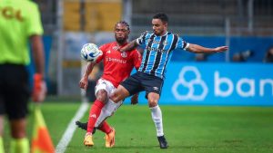 Read more about the article POLÊMICA: jornalistas avaliam momentos de Grêmio e Inter
