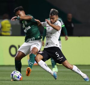 Read more about the article Palmeiras pode igualar feito do Corinthians em clássicos
