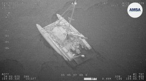 Read more about the article Tubarões atacam bote inflável na Austrália; veja vídeo do resgate