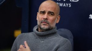 Read more about the article Guardiola se diz contra gramados sintéticos: ‘99% das equipes de alto nível jogam na grama’