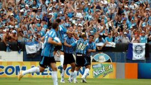 Read more about the article Há 16 anos, Grêmio batia o Náutico em JOGAÇO de sete gols no Olímpico