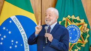 Read more about the article Lula diz que negocia com partidos e não com o centrão, e defende ‘humildade’ para dialogar